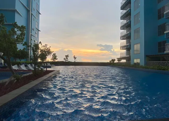 Luxurious 3 Bedrooms Highrise Oceanfront Near Airport Okada Solaire Casino Moa With Parking Apartamento