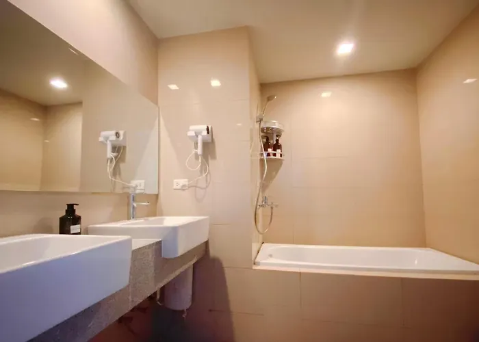 Luxurious 3 Bedrooms Highrise Oceanfront Near Airport Okada Solaire Casino Moa With Parking Apartamento Manila